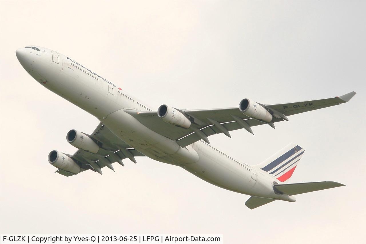 F-GLZK, 1997 Airbus A340-313X C/N 207, Airbus A340-313X, Take off rwy 27L, Roissy Charles De Gaulle airport (LFPG-CDG)