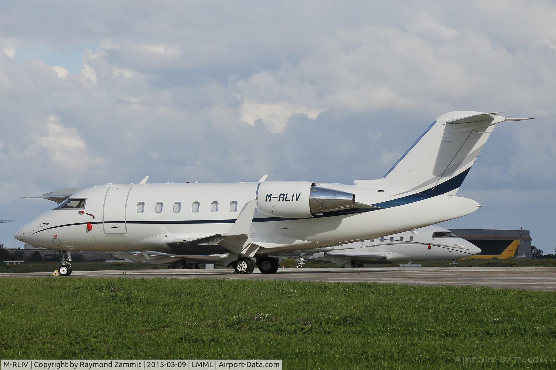 M-RLIV, 2007 Bombardier Challenger 605 (CL-600-2B16) C/N 5731, Bombardier CL605 Challenger M-RLIV