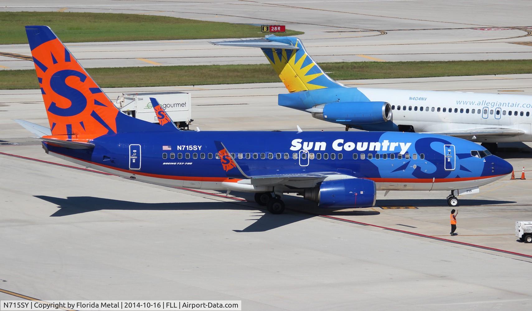 N715SY, 2004 Boeing 737-752 C/N 33787, Sun Country