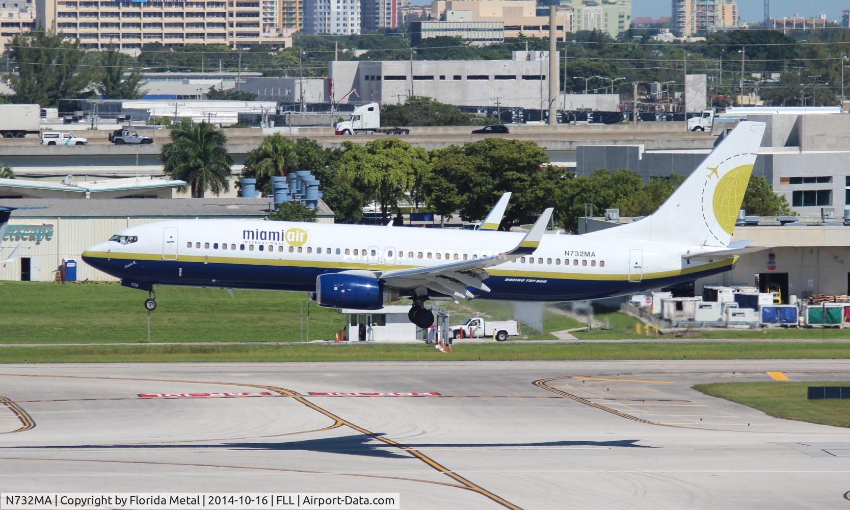 N732MA, 2001 Boeing 737-81Q C/N 30618, Miami Air