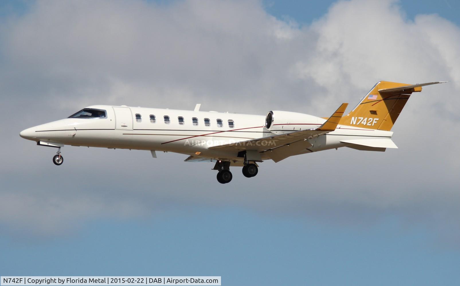 N742F, 1999 Learjet 45 C/N 025, Lear 45