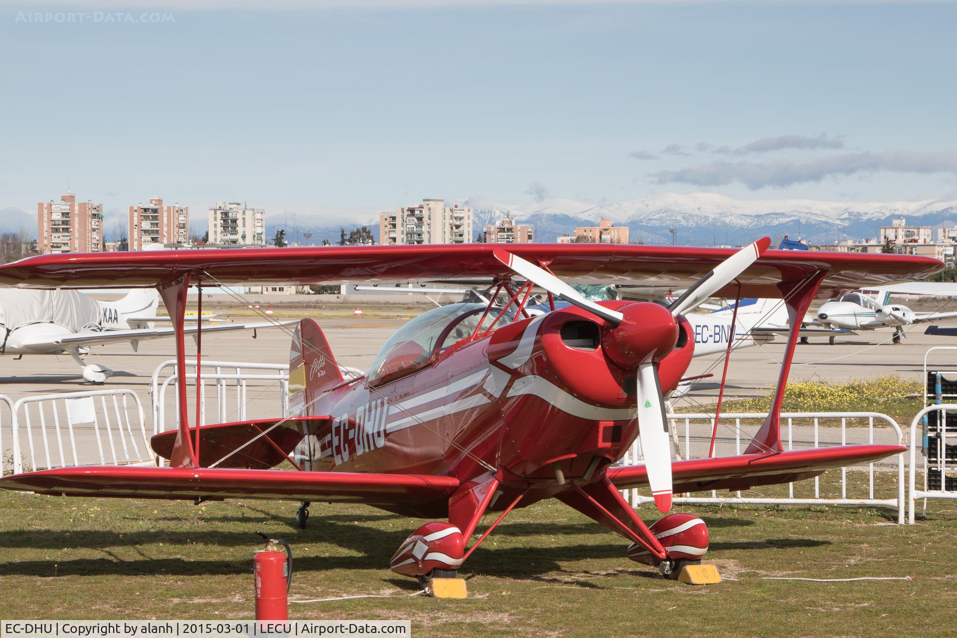 EC-DHU, Pitts S-2B Special C/N 2181, On show prior to a monthly flying display of the Fundación Infante de Orleans collection at Cuatro Vientos, Madrid.