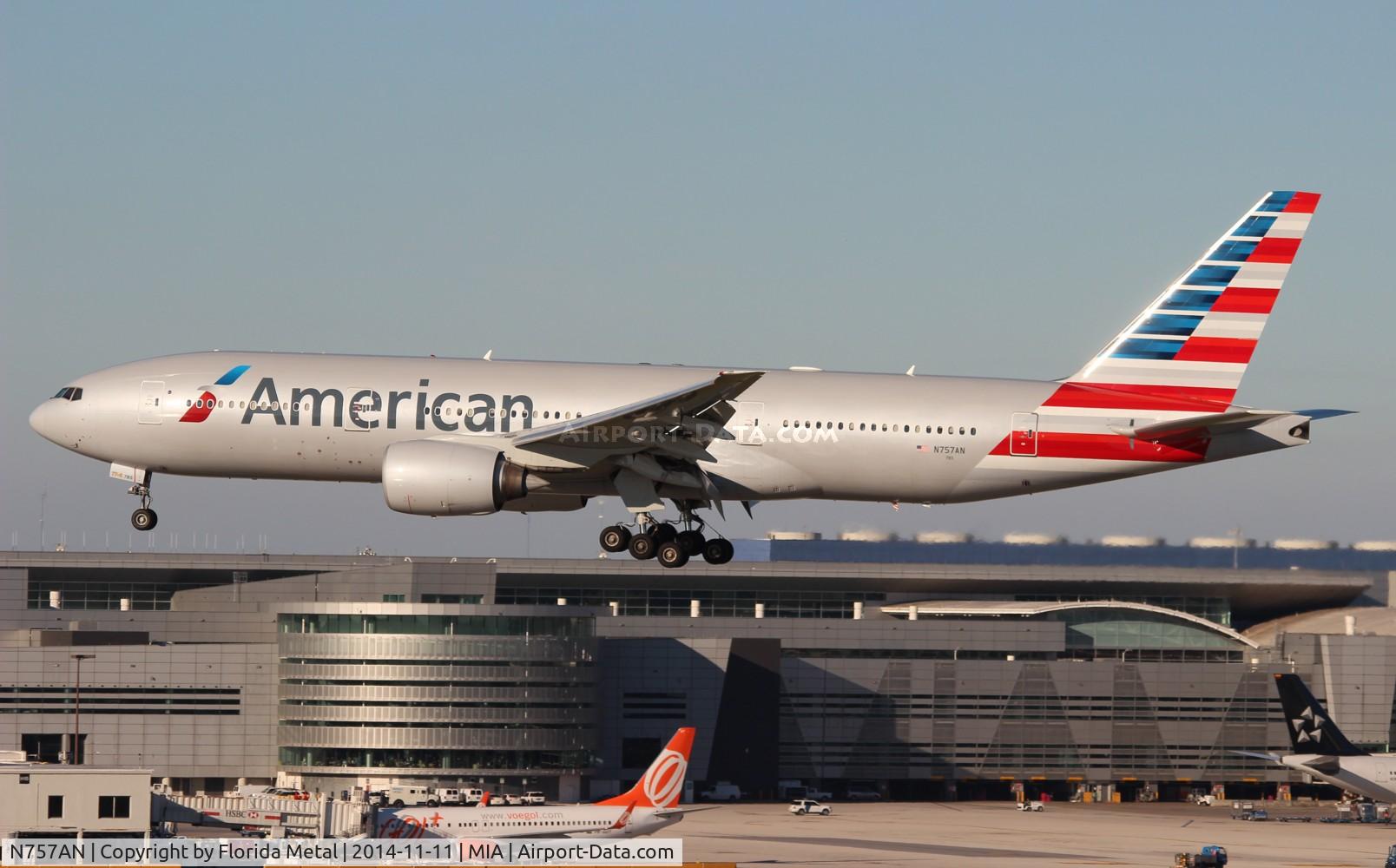 N757AN, 2001 Boeing 777-223 C/N 32636, American