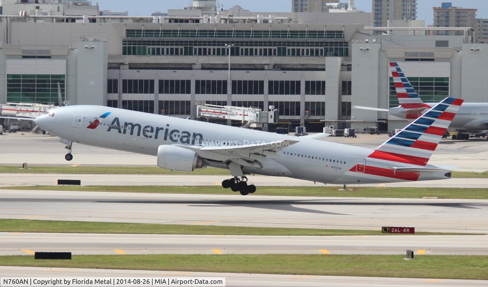 N760AN, 2002 Boeing 777-223 C/N 31477, American