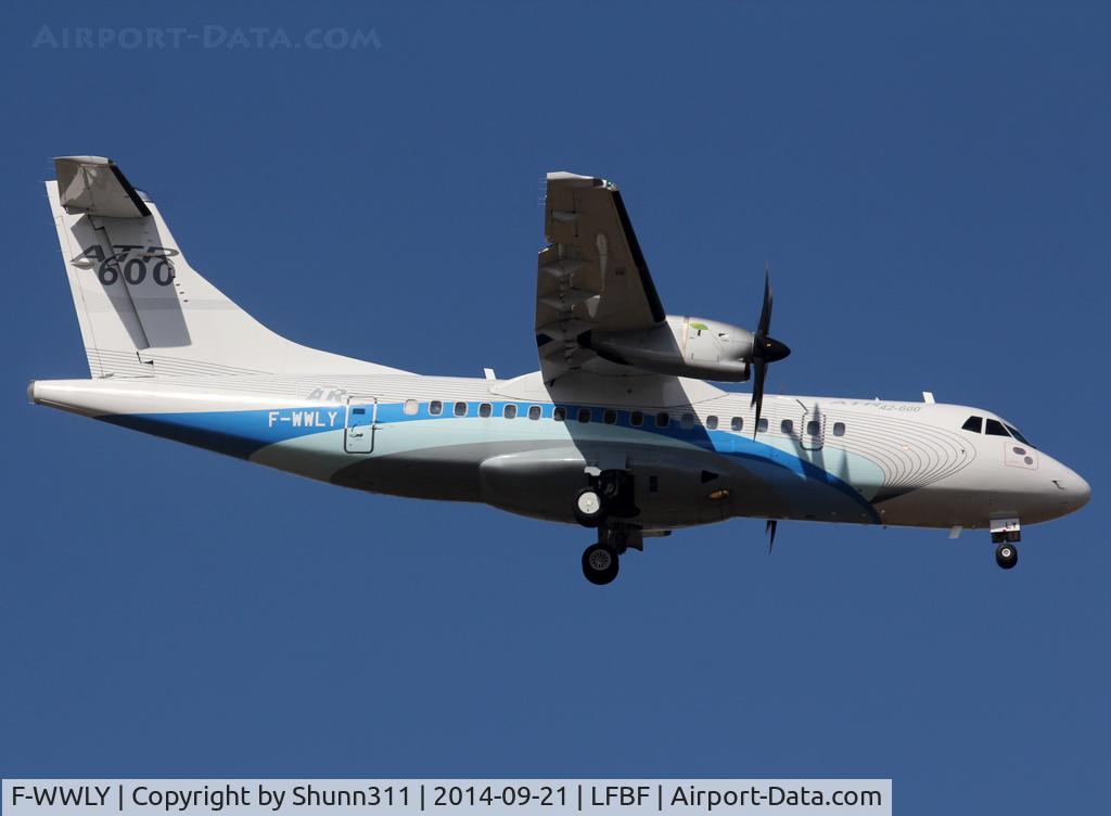 F-WWLY, 2010 ATR 42-600 C/N 811, Participant of the LFBF Airshow 2014 - Demo aircraft