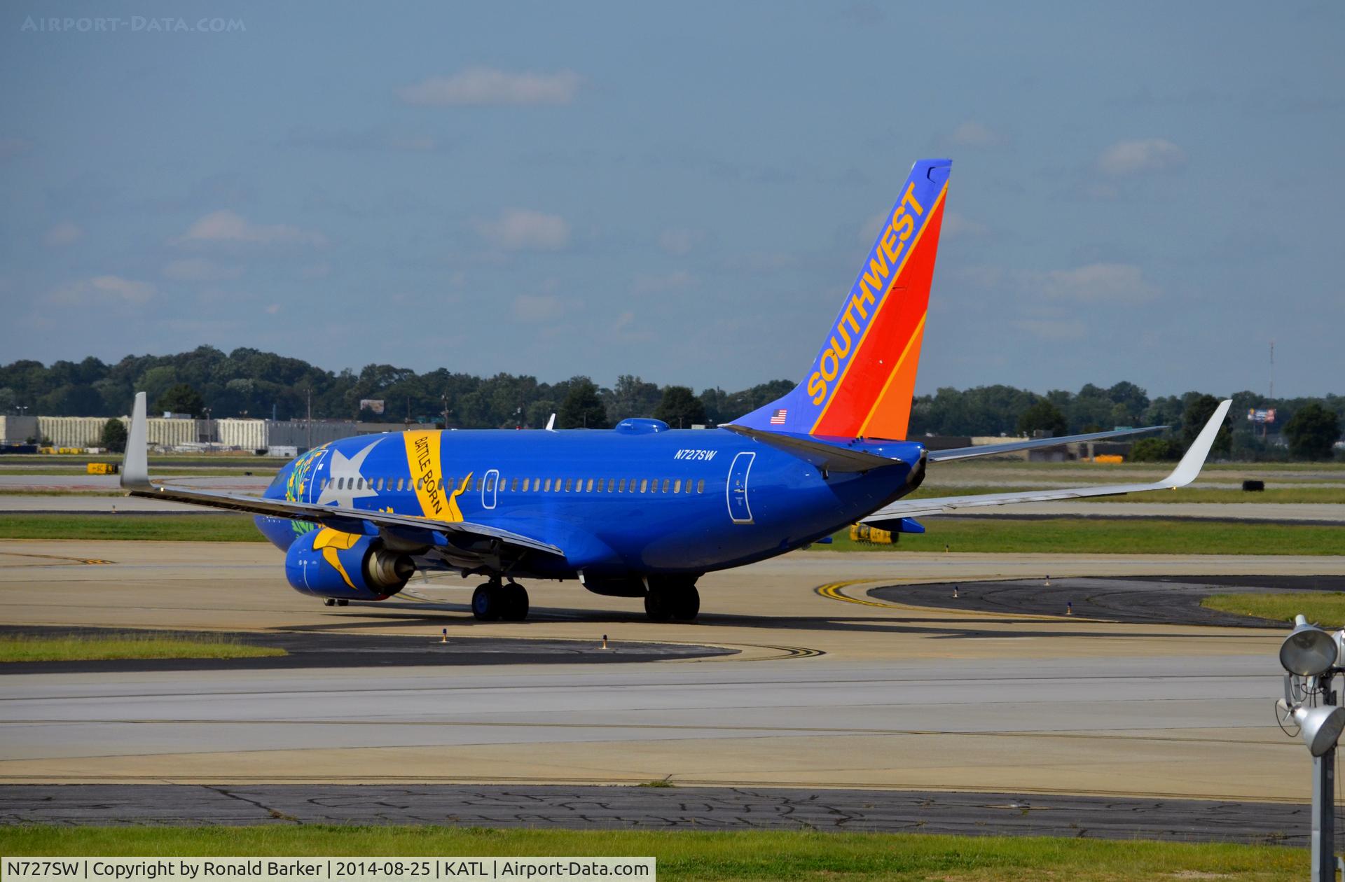 N727SW, 1999 Boeing 737-7H4 C/N 27859, Taxi Nevada One Atlanta