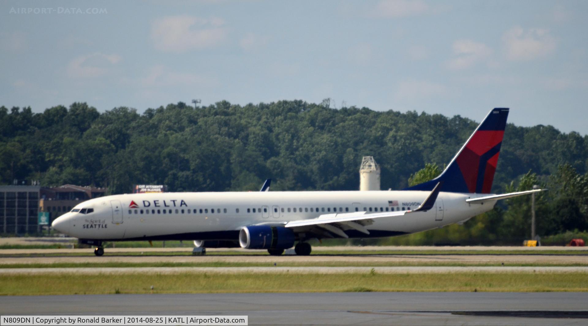 N809DN, 2013 Boeing 737-932/ER C/N 31915, Landing Atlanta