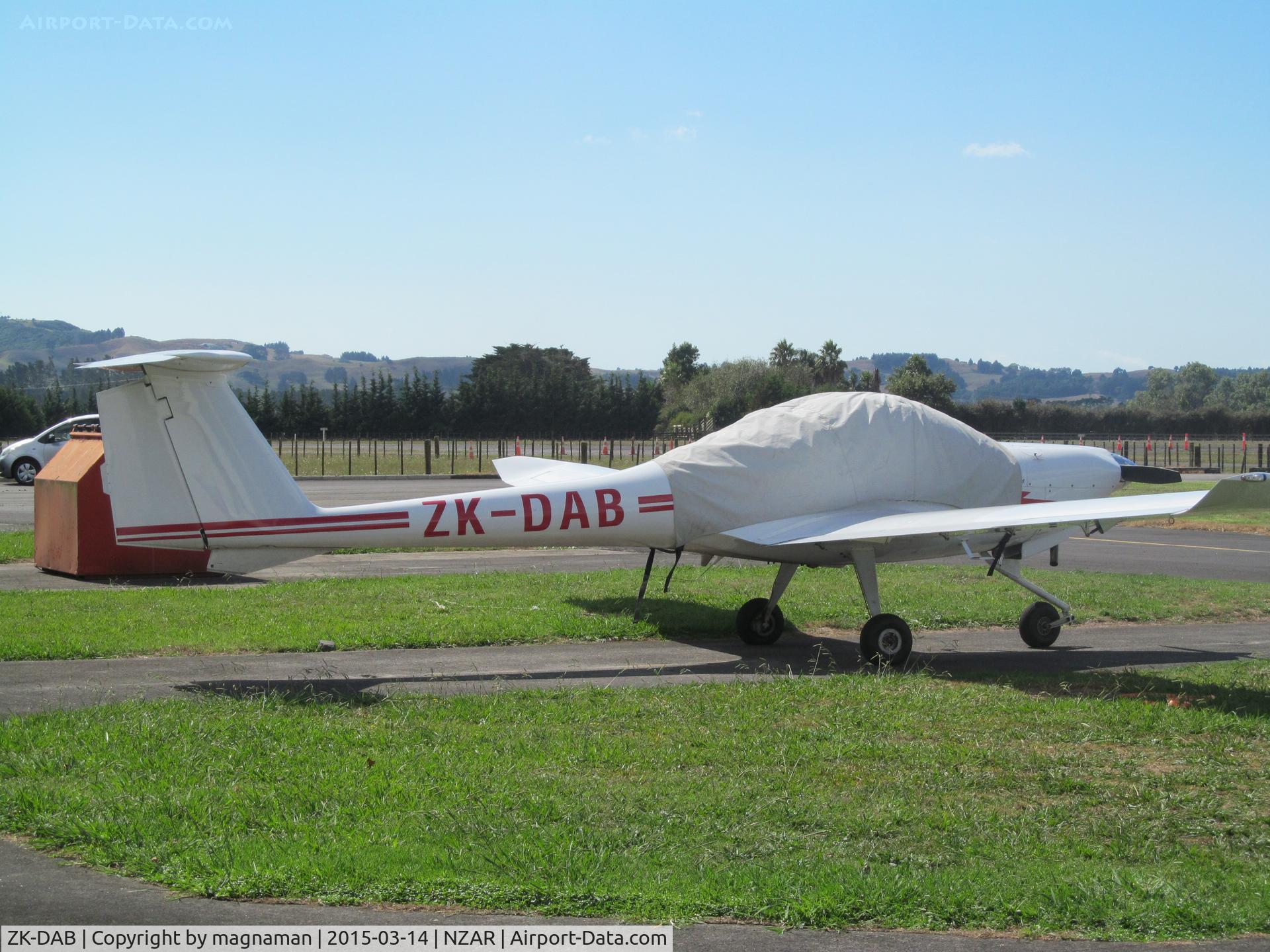 ZK-DAB, Diamond DA-20-C1 Eclipse C/N C0628, covered at flight centre