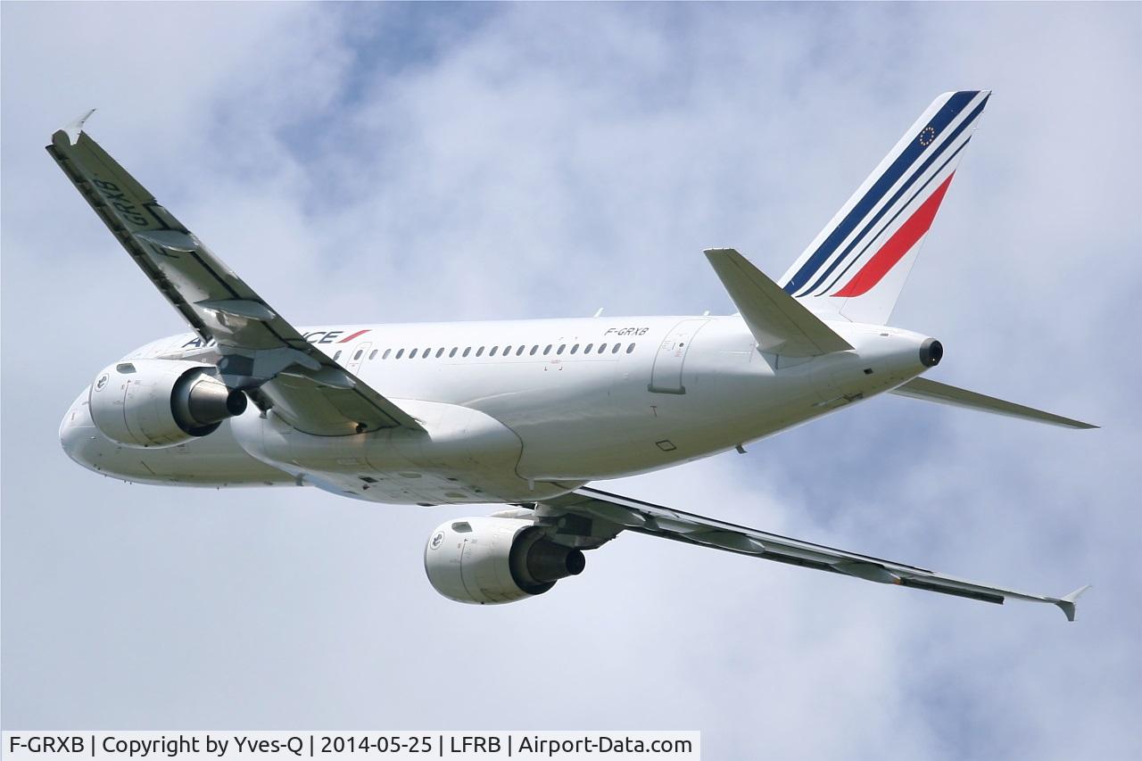 F-GRXB, 2001 Airbus A319-111 C/N 1645, Airbus A319-111, Take off rwy 25L, Brest-Bretagne airport 5LFRB-BES)