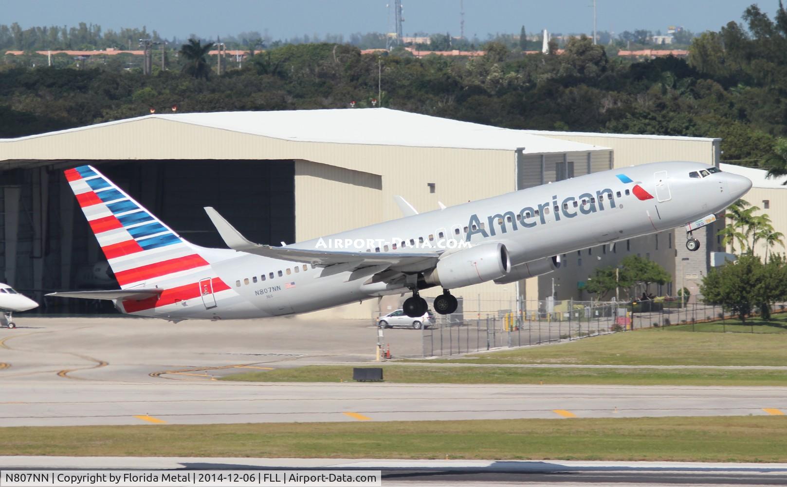 N807NN, 2009 Boeing 737-823 C/N 31077, American 737-800