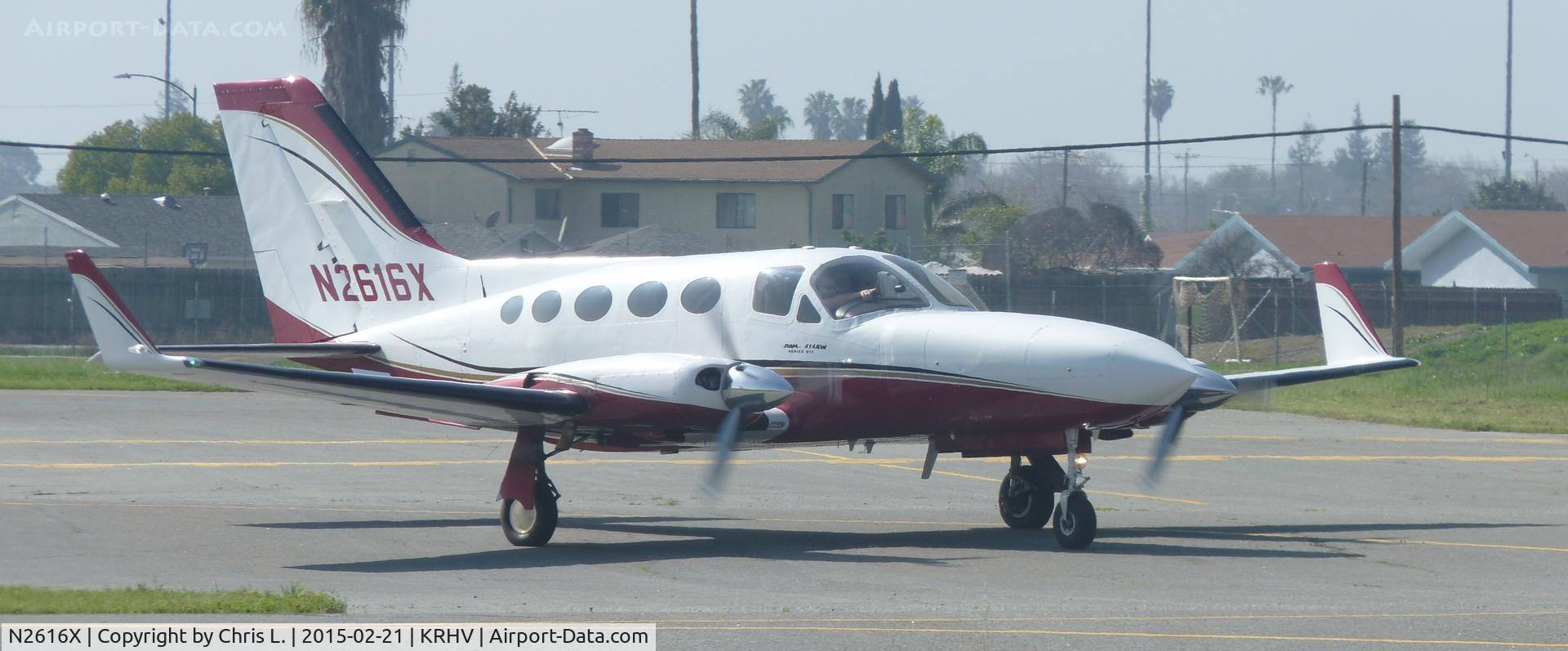N2616X, Cessna 414A Chancellor C/N 414A0266, A transient Cessna 414A Chancellor taxiing to Nice Air after landing from Arcata.