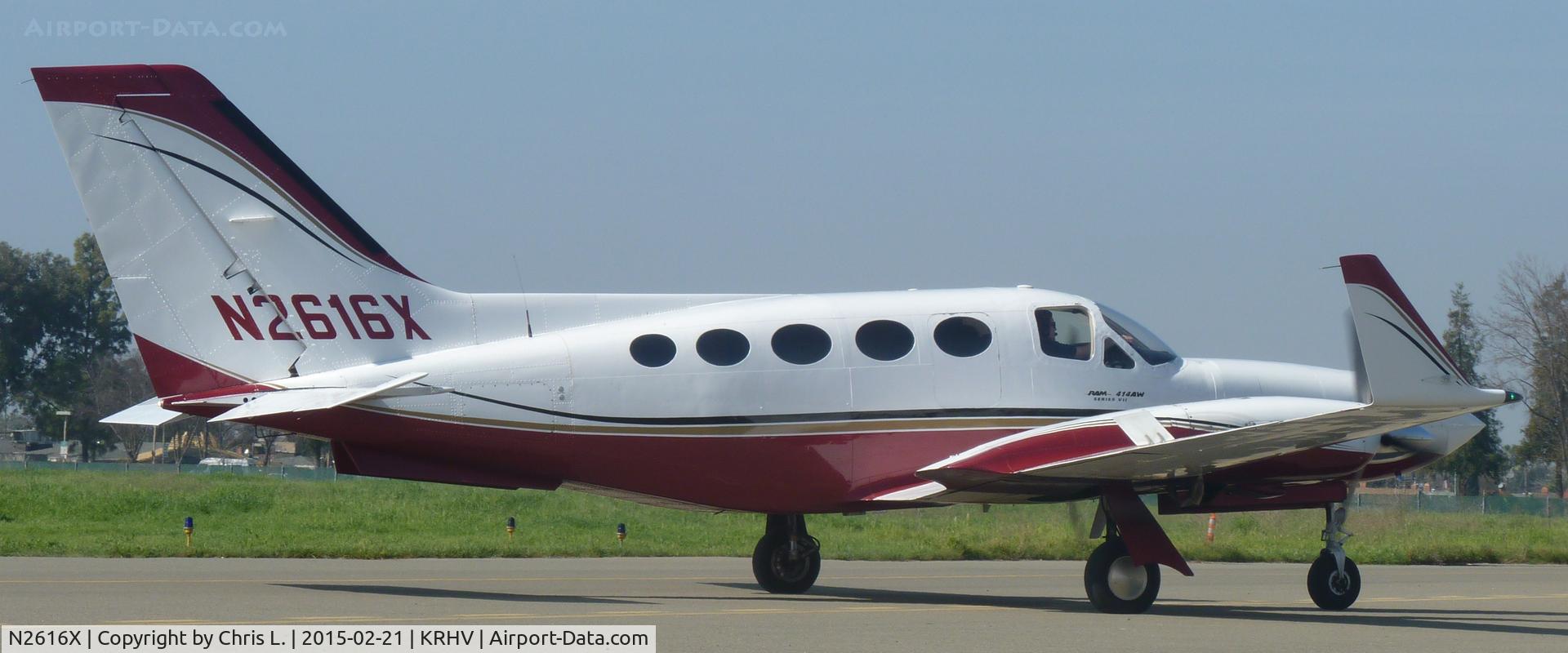 N2616X, Cessna 414A Chancellor C/N 414A0266, A transient Cessna 414A Chancellor taxiing to Nice Air after landing from Arcata.