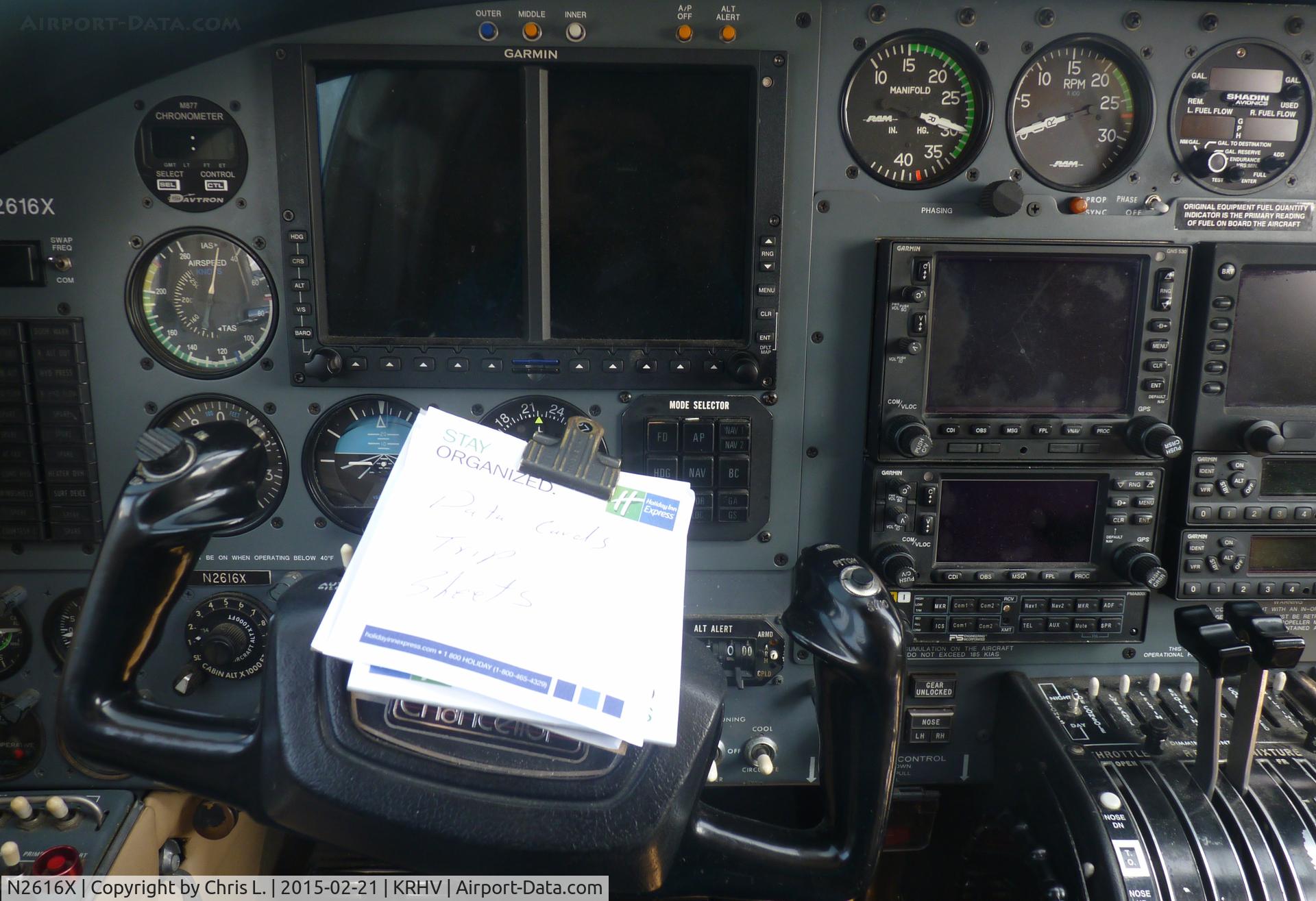 N2616X, Cessna 414A Chancellor C/N 414A0266, The cockpit of a transient Cessna 414A Chancellor, N2616X.