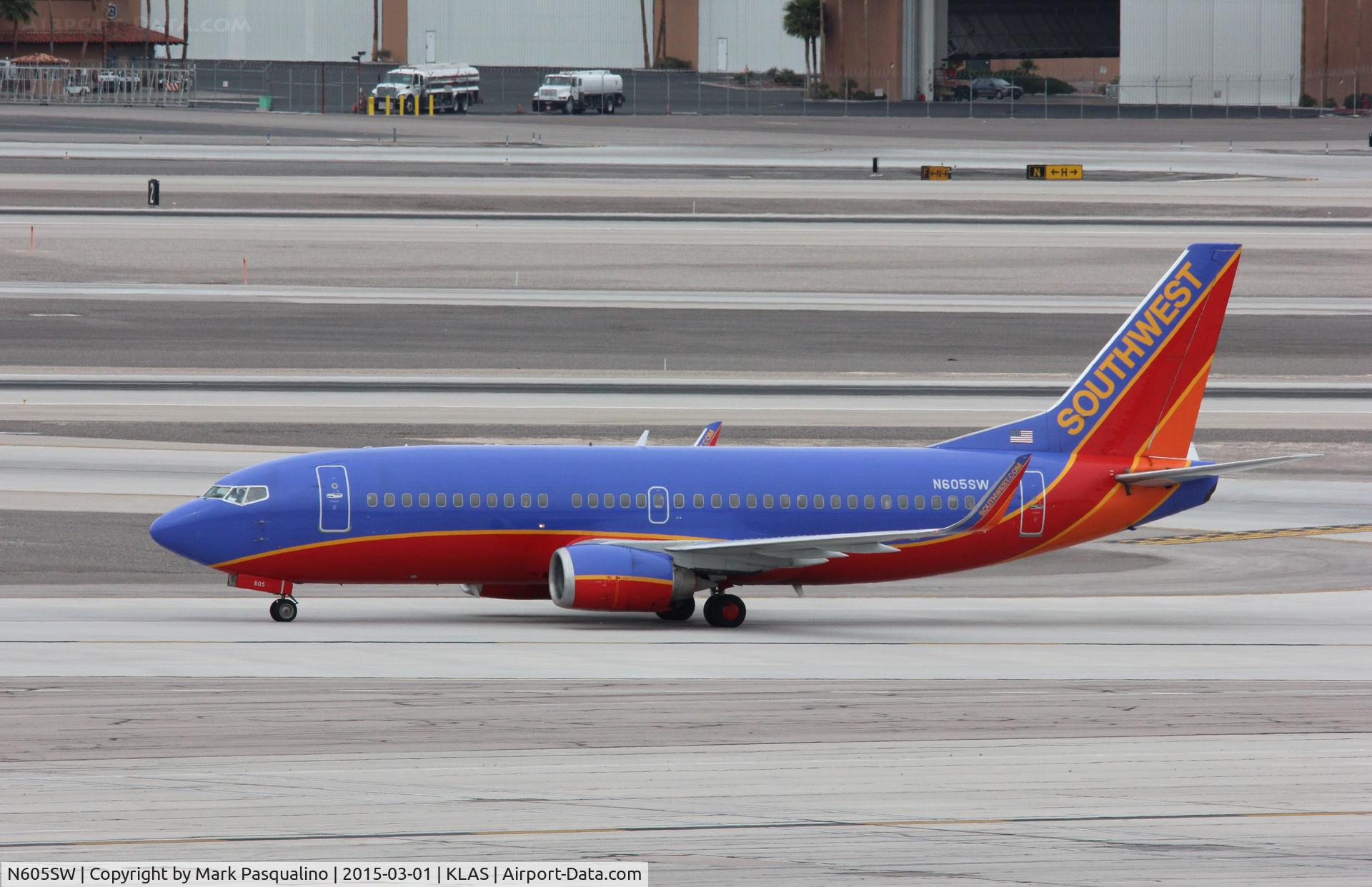 N605SW, 1995 Boeing 737-3H4 C/N 27956, Boeing 737-300
