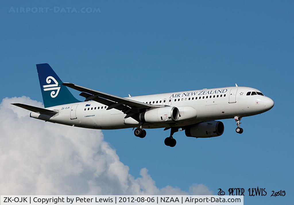 ZK-OJK, Airbus A320-232 C/N 2445, Air New Zealand Ltd., Auckland