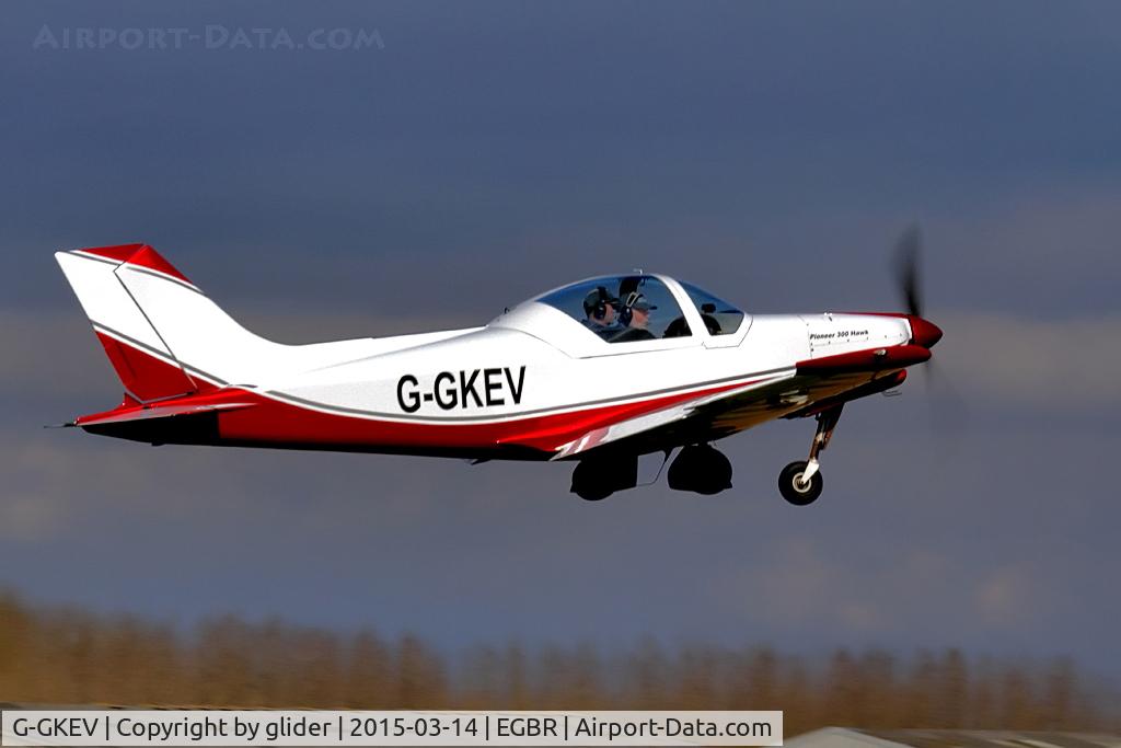 G-GKEV, 2010 Alpi Aviation Pioneer 300 Hawk C/N LAA 330A-14965, Gear retracting