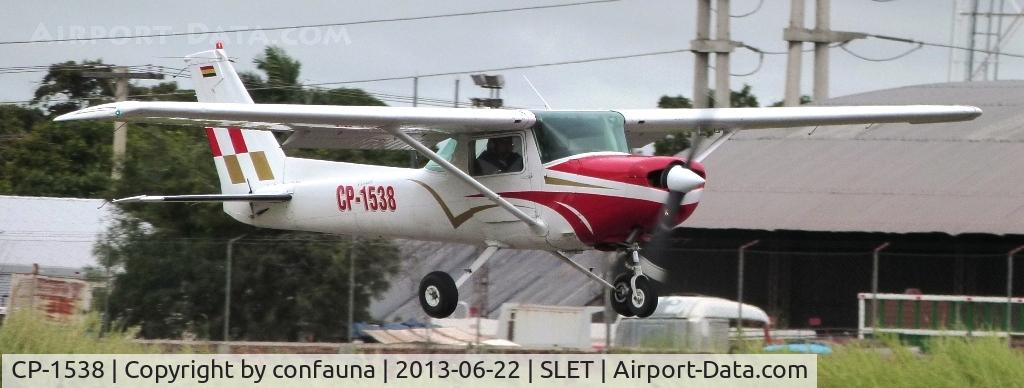 CP-1538, 1979 Cessna 152 C/N 15282788, Landing at El Trompillo