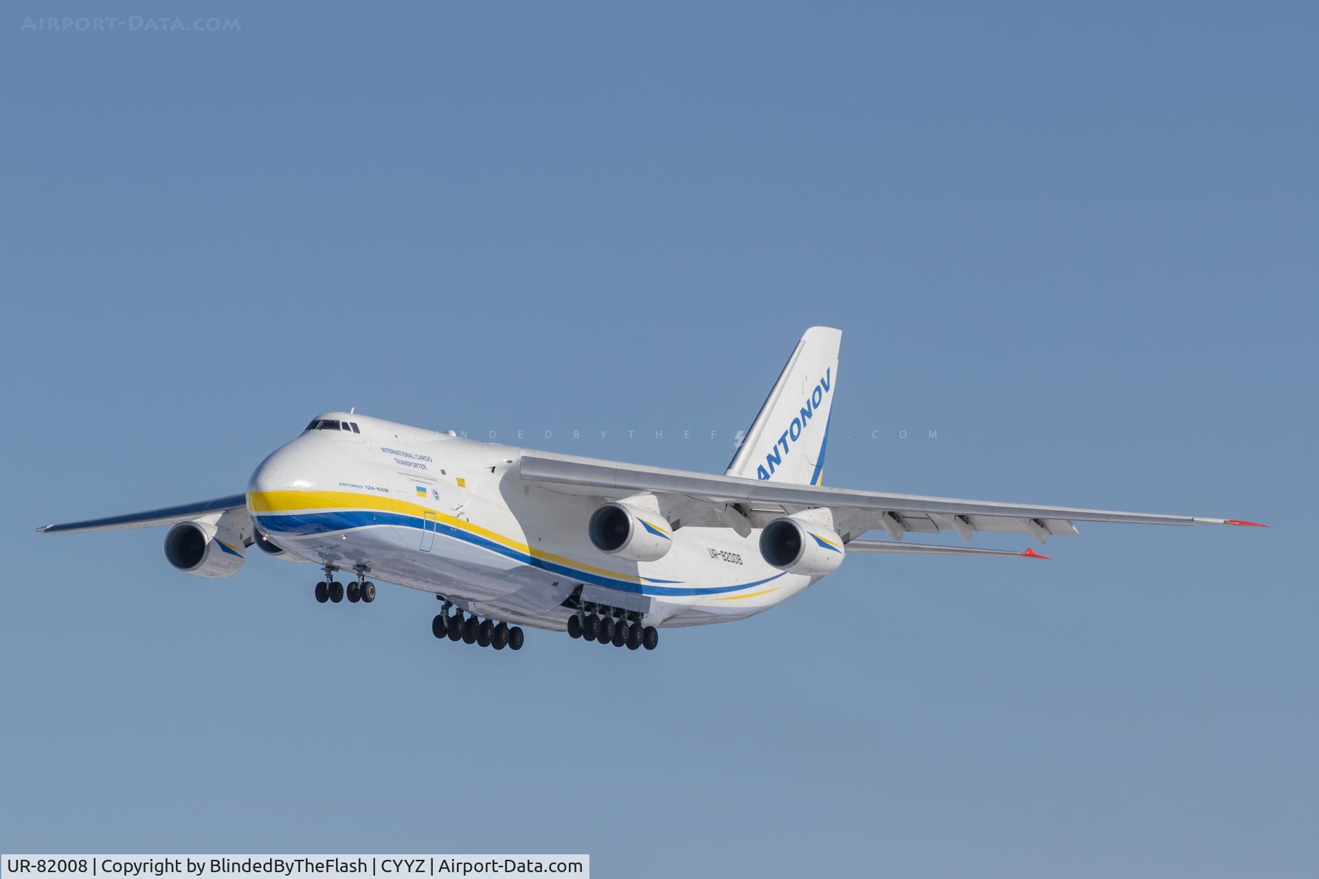 UR-82008, 1986 Antonov An-124-100M Ruslan C/N 19530501006, Landing runway 23 at Toronto Pearson