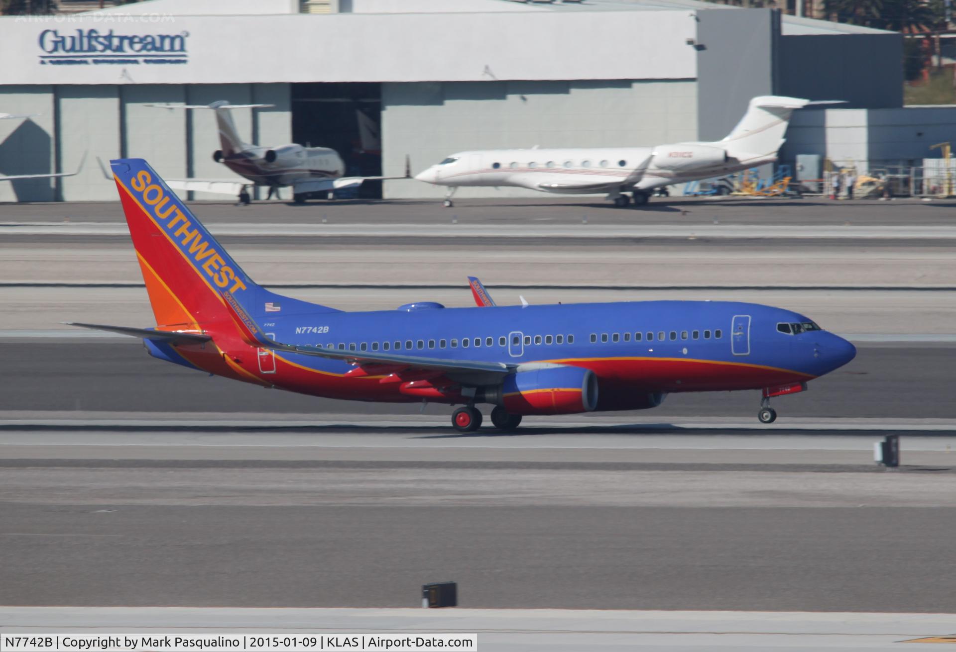 N7742B, 2007 Boeing 737-7BD C/N 33928, Boeing 737-700