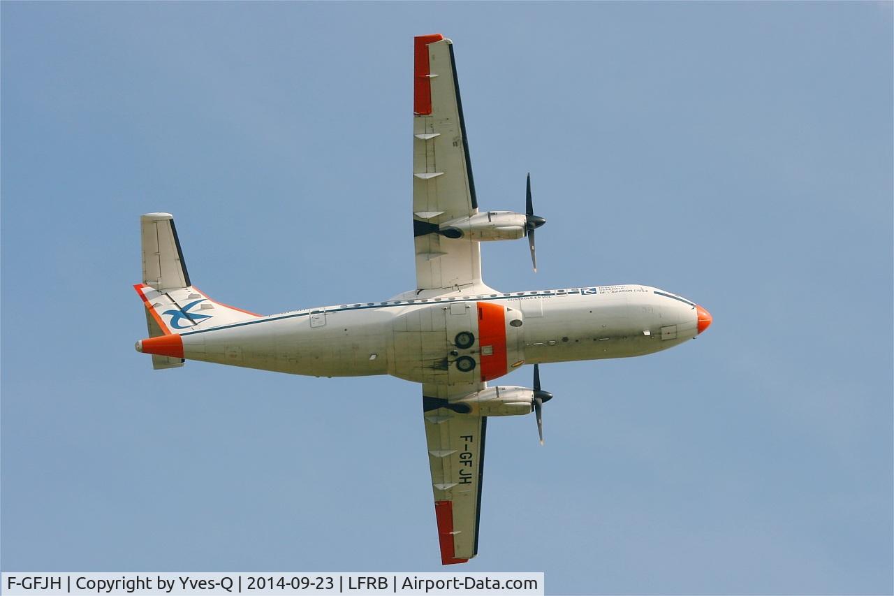 F-GFJH, 1987 ATR 42-300 C/N 049, ATR 42-300, ILS unit calibration, Brest-Bretagne Airport (LFRB-BES)