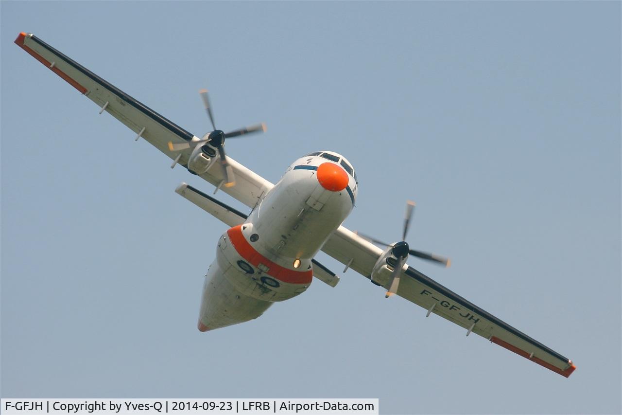 F-GFJH, 1987 ATR 42-300 C/N 049, ATR 42-300, ILS unit calibration, Brest-Bretagne Airport (LFRB-BES)