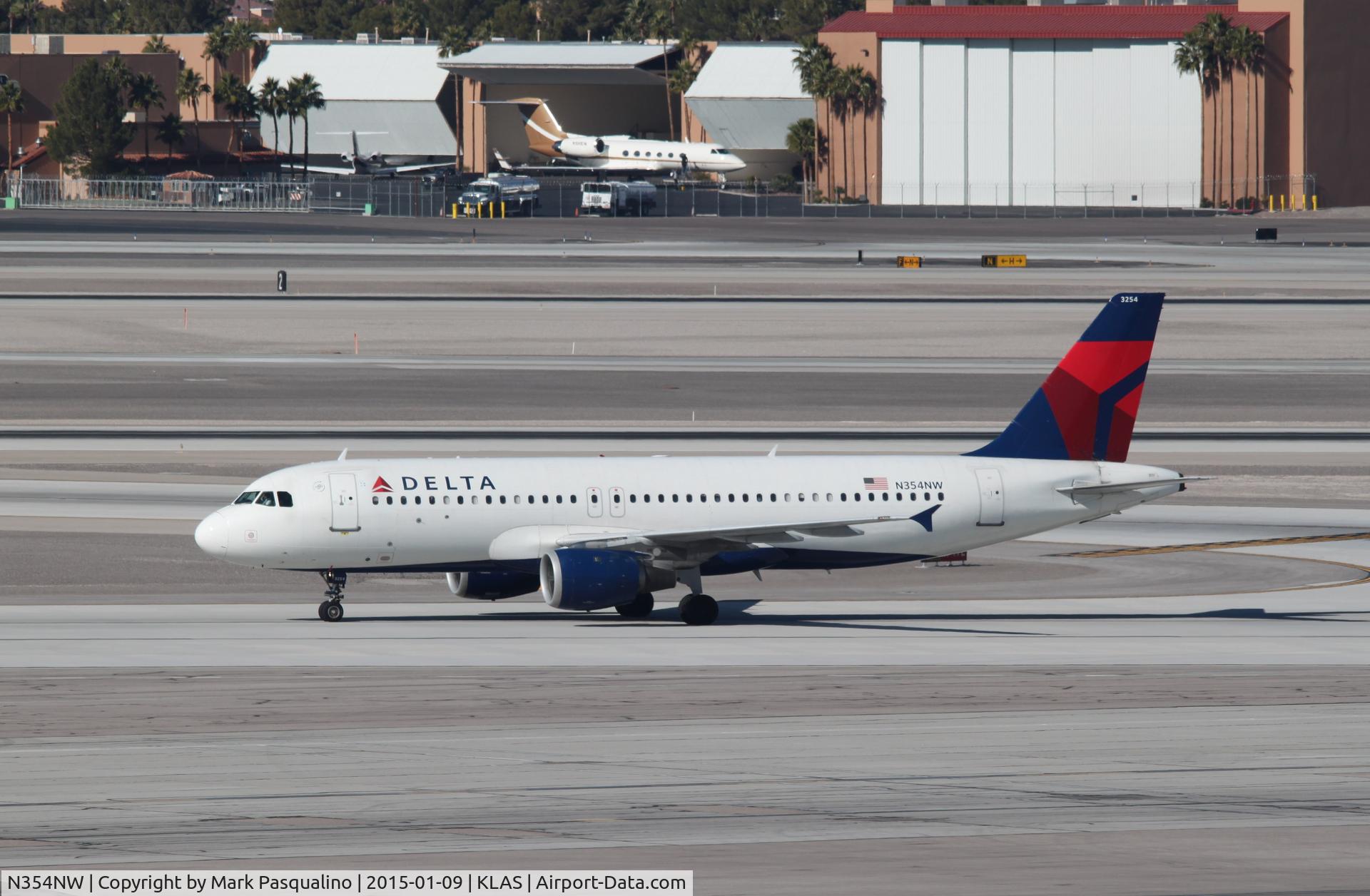 N354NW, 1998 Airbus A320-212 C/N 801, Airbus A320