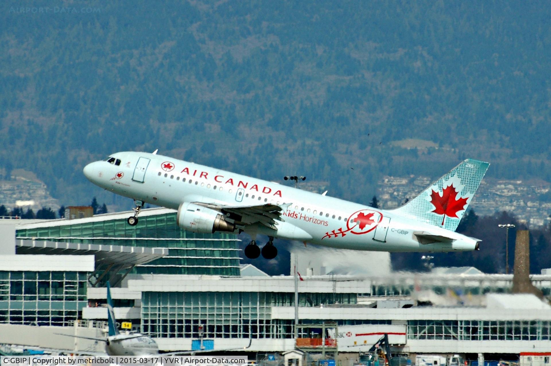 C-GBIP, 1998 Airbus A319-114 C/N 546, Take off from YVR