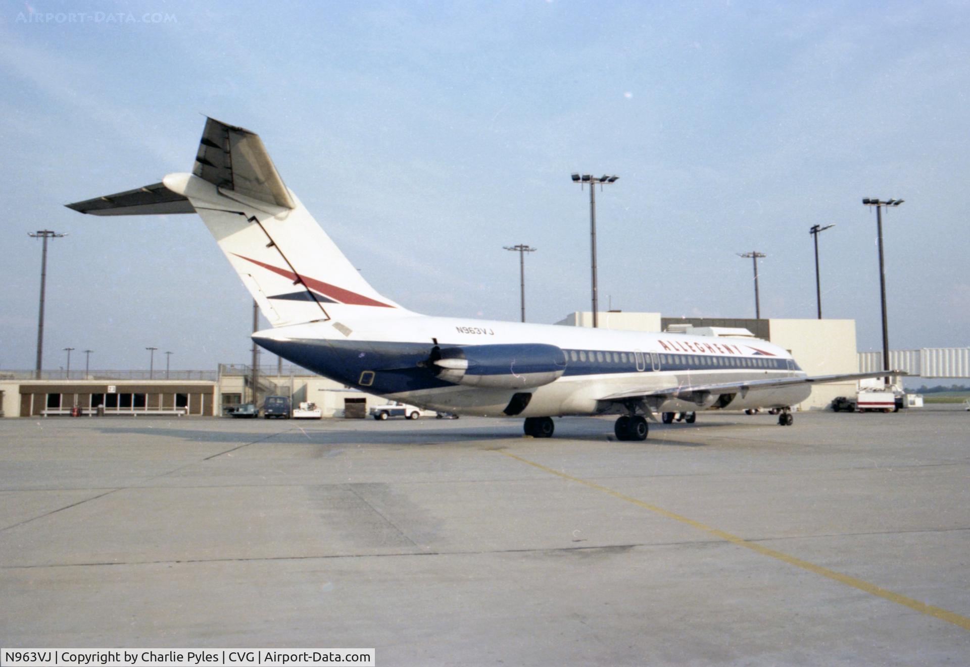 N963VJ, 1970 Douglas DC-9-31 C/N 47508, Allegheny at CVG