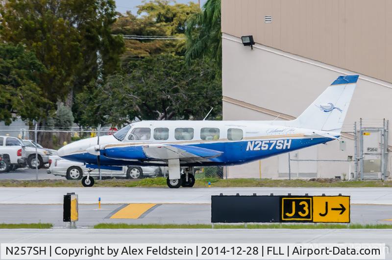 N257SH, Piper PA-31-350 Chieftain C/N 31-8052121, Ft. Lauderdale