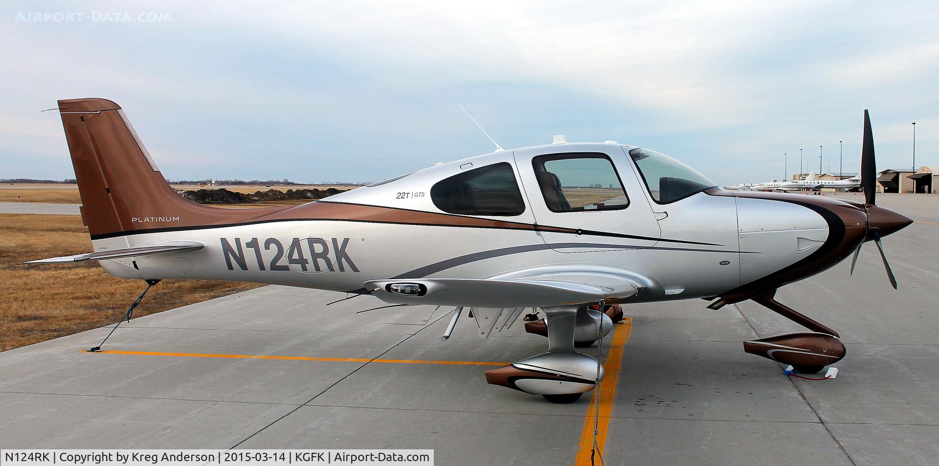 N124RK, 2015 Cirrus SR22T C/N 0989, Cirrus SR22T on the ramp in Grand Forks, ND.