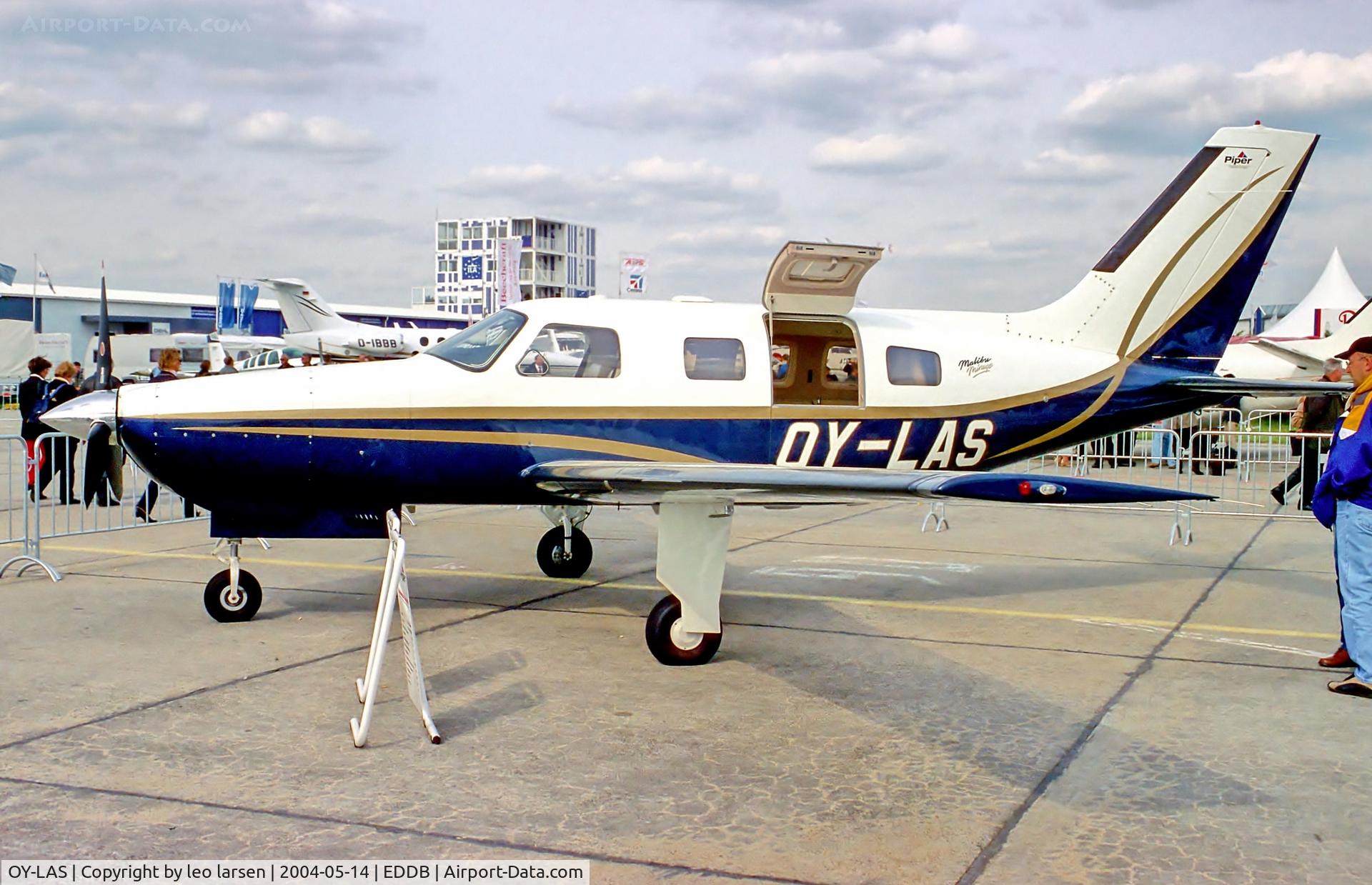 OY-LAS, 2002 Piper PA-46-350P Malibu Mirage C/N 4636330, Berlin Air Show 14.5.04. To YL-CHD