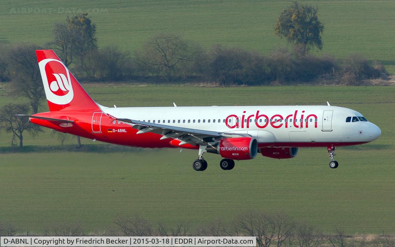 D-ABNL, 2002 Airbus A320-214 C/N 1852, on final RW09, inbound from Palma