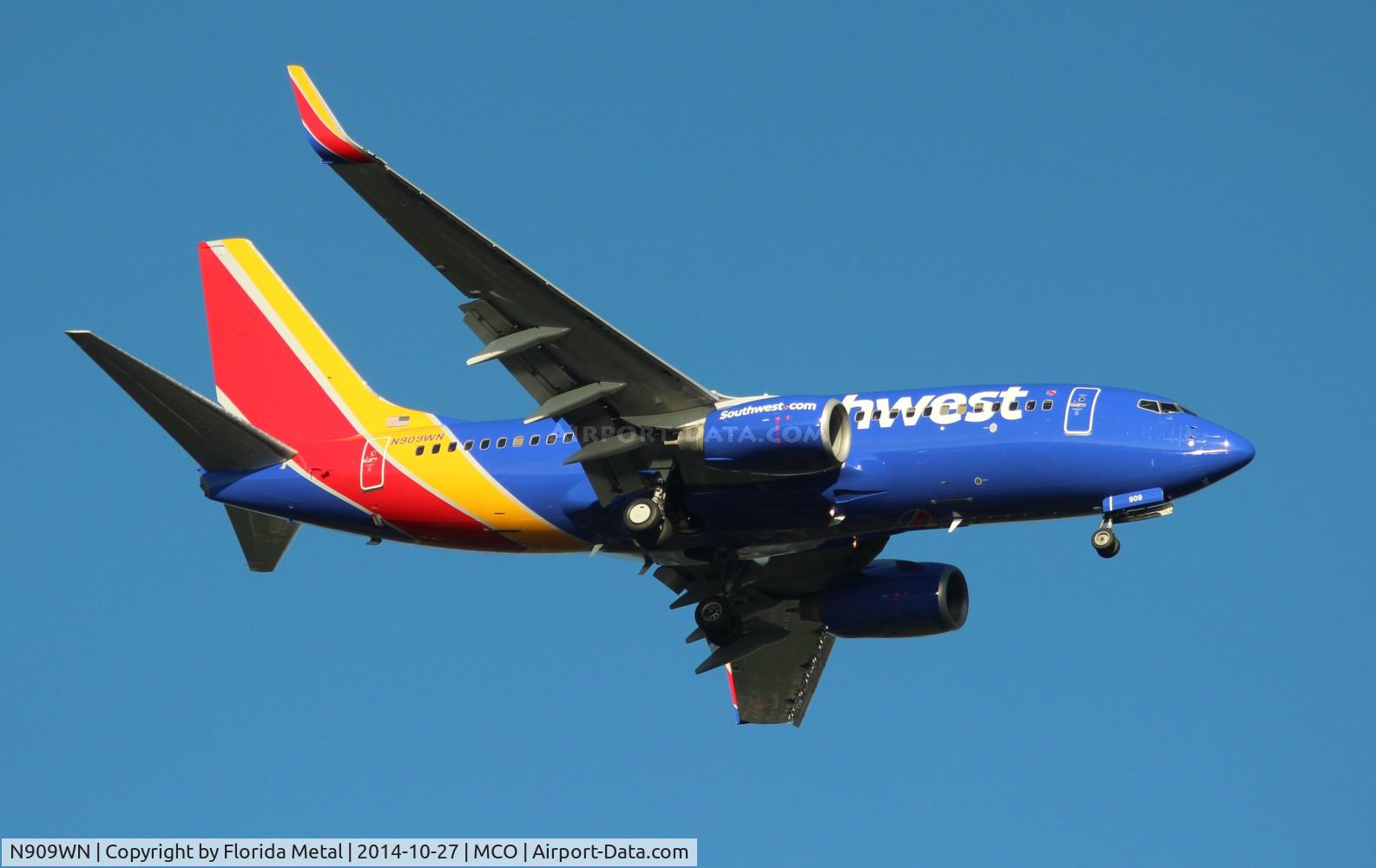 N909WN, 2008 Boeing 737-7H4 C/N 32458, Southwest