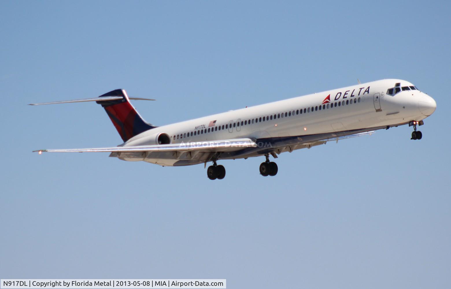 N917DL, 1988 McDonnell Douglas MD-88 C/N 49573, Delta MD-88
