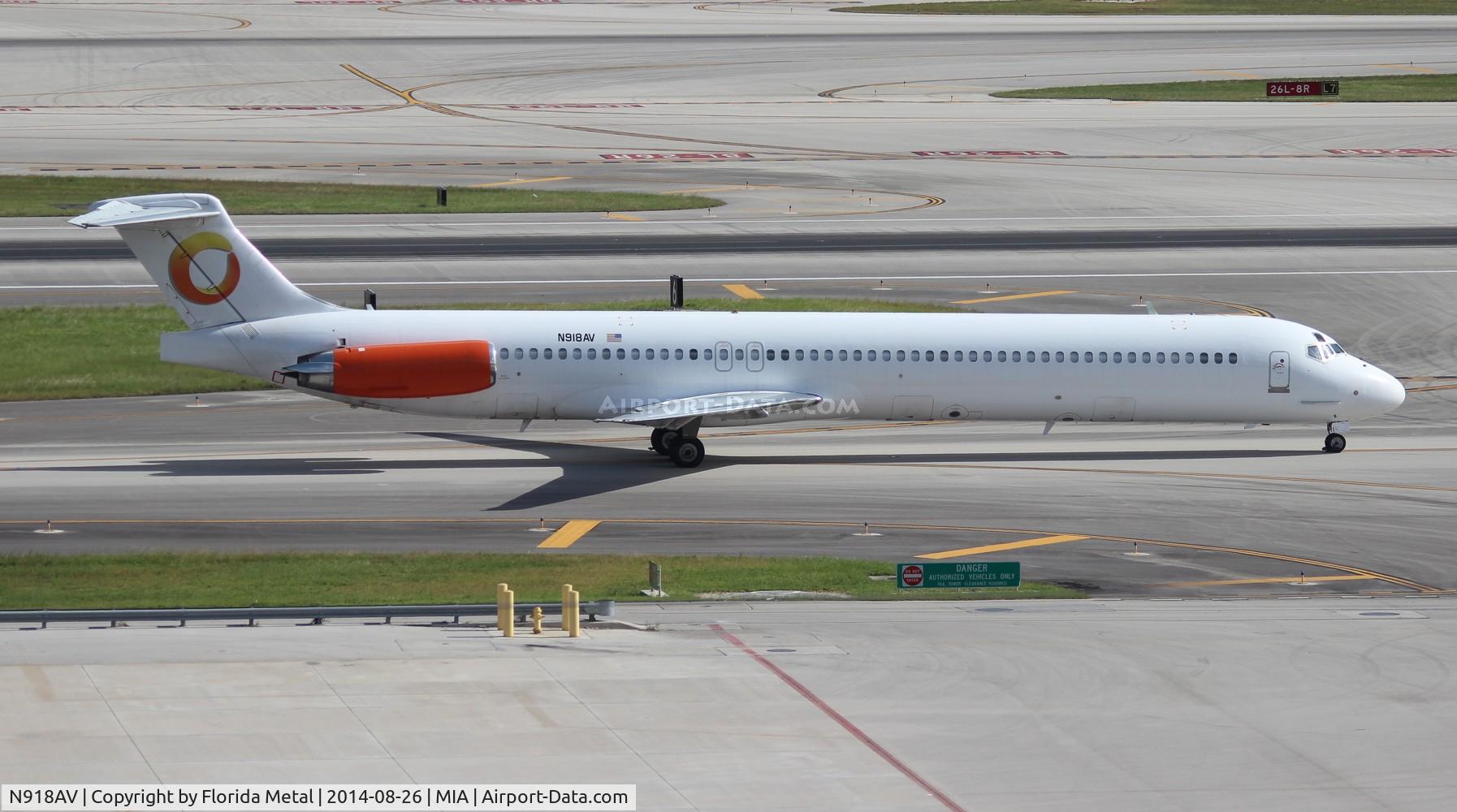 N918AV, 1982 McDonnell Douglas MD-82 (DC-9-82) C/N 49104, Orange Air MD-82