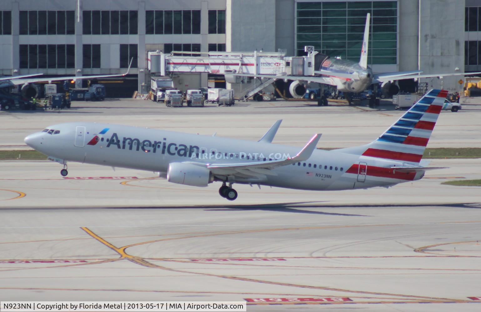 N923NN, 2013 Boeing 737-823 C/N 31167, American