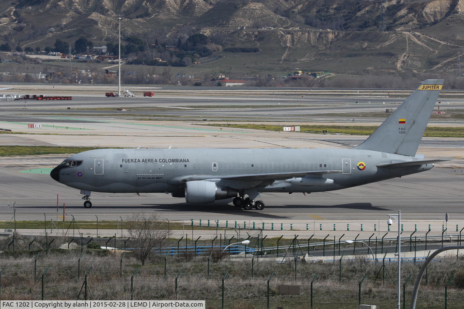 FAC 1202, 1988 Boeing 767-2J6/ER MMTT C/N 24157, Taxying in after arrival, bringing the President of Colombia on a visit to Spain.
