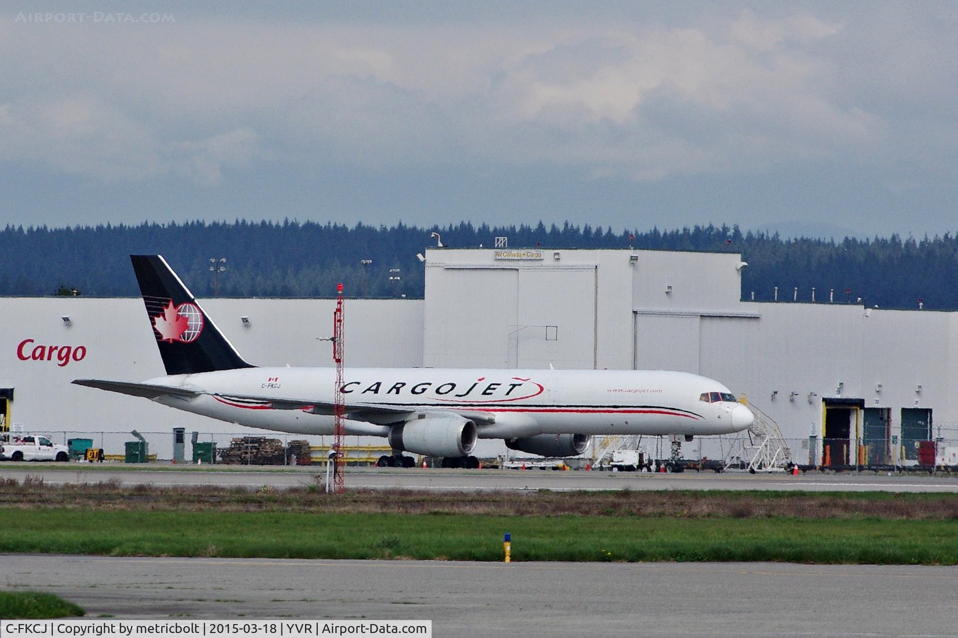 C-FKCJ, 1990 Boeing 757-236 C/N 24792, At YVR