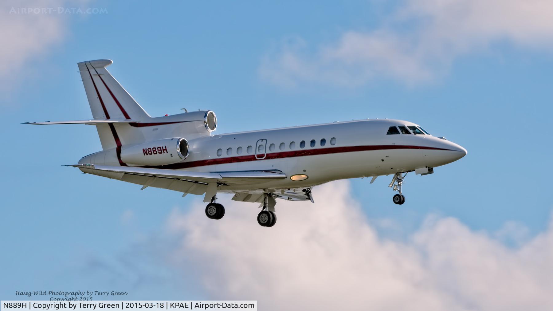 N889H, 2004 Dassault Falcon 900EX C/N 126, Landing at Paine Field Airport KPAE