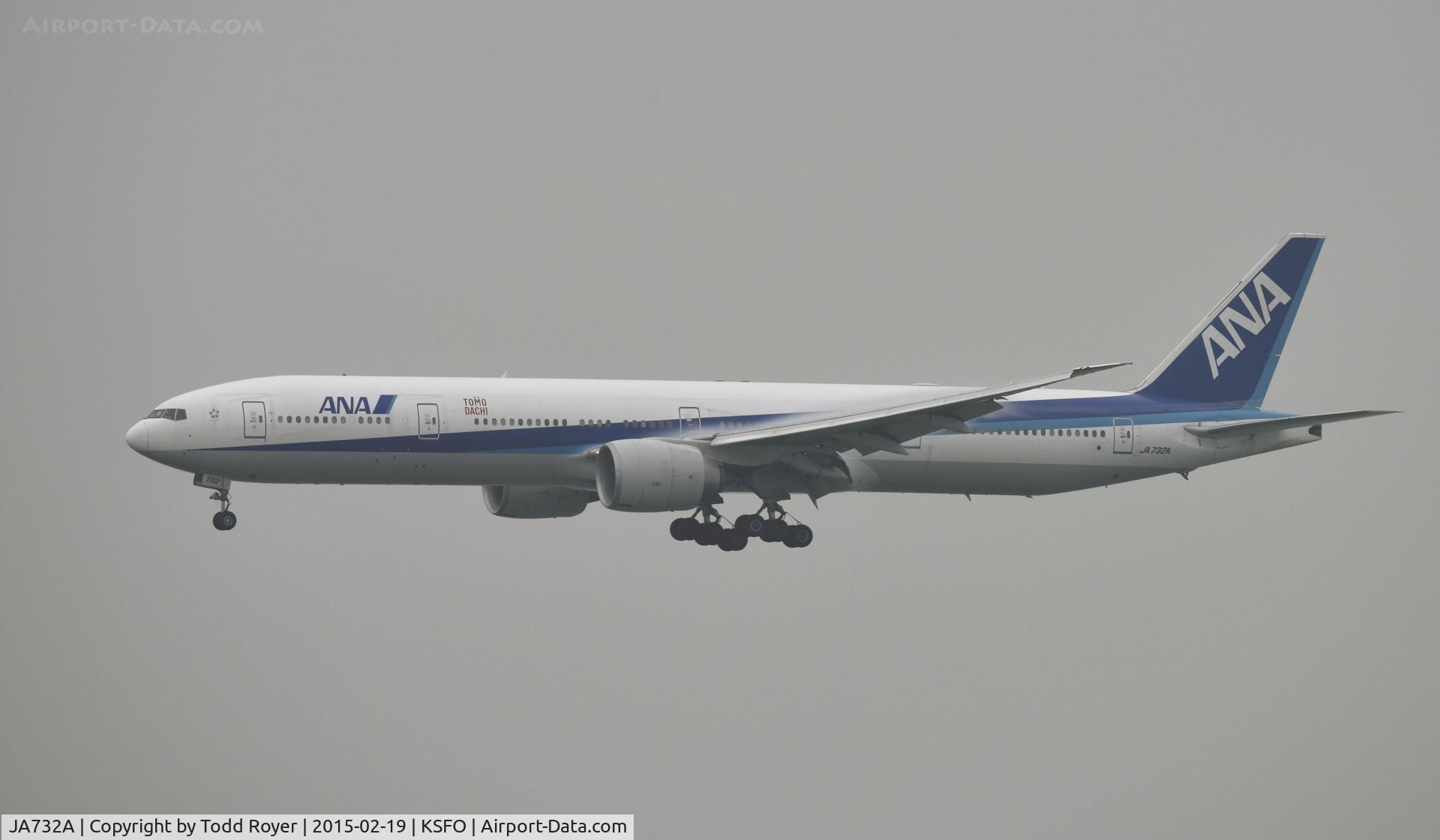 JA732A, 2005 Boeing 777-381/ER C/N 27038, Landing at SFO