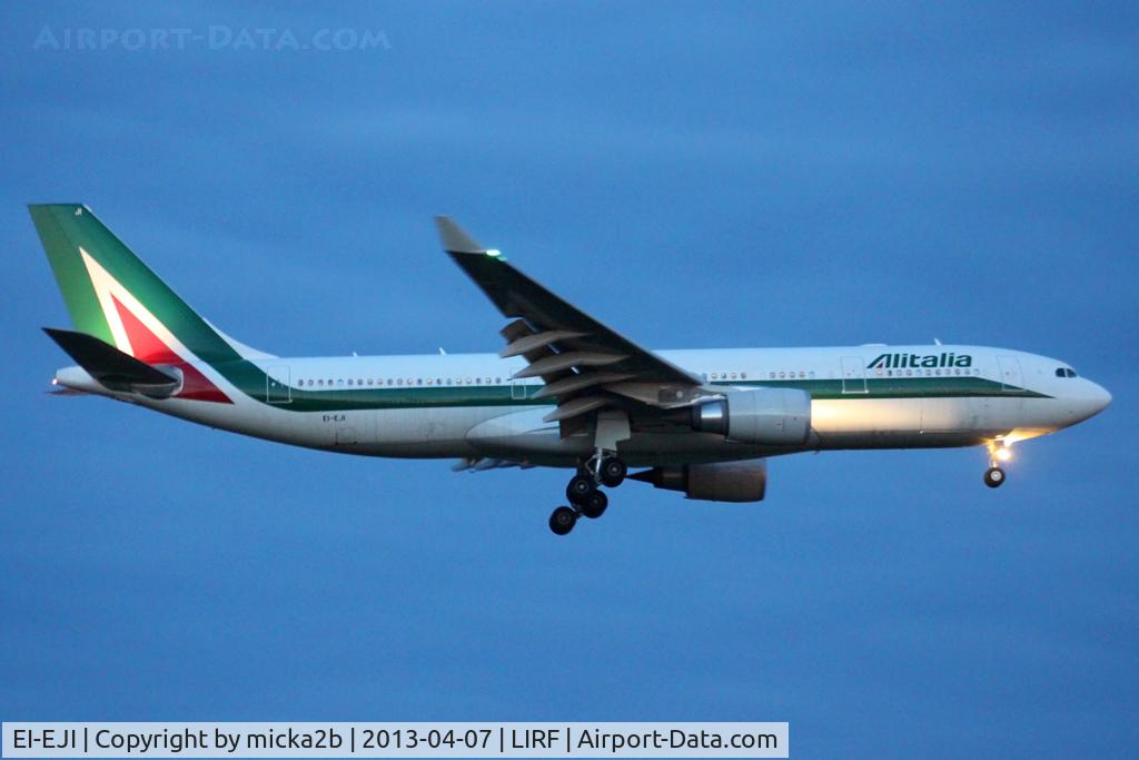 EI-EJI, 2011 Airbus A330-202 C/N 1218, Landing
