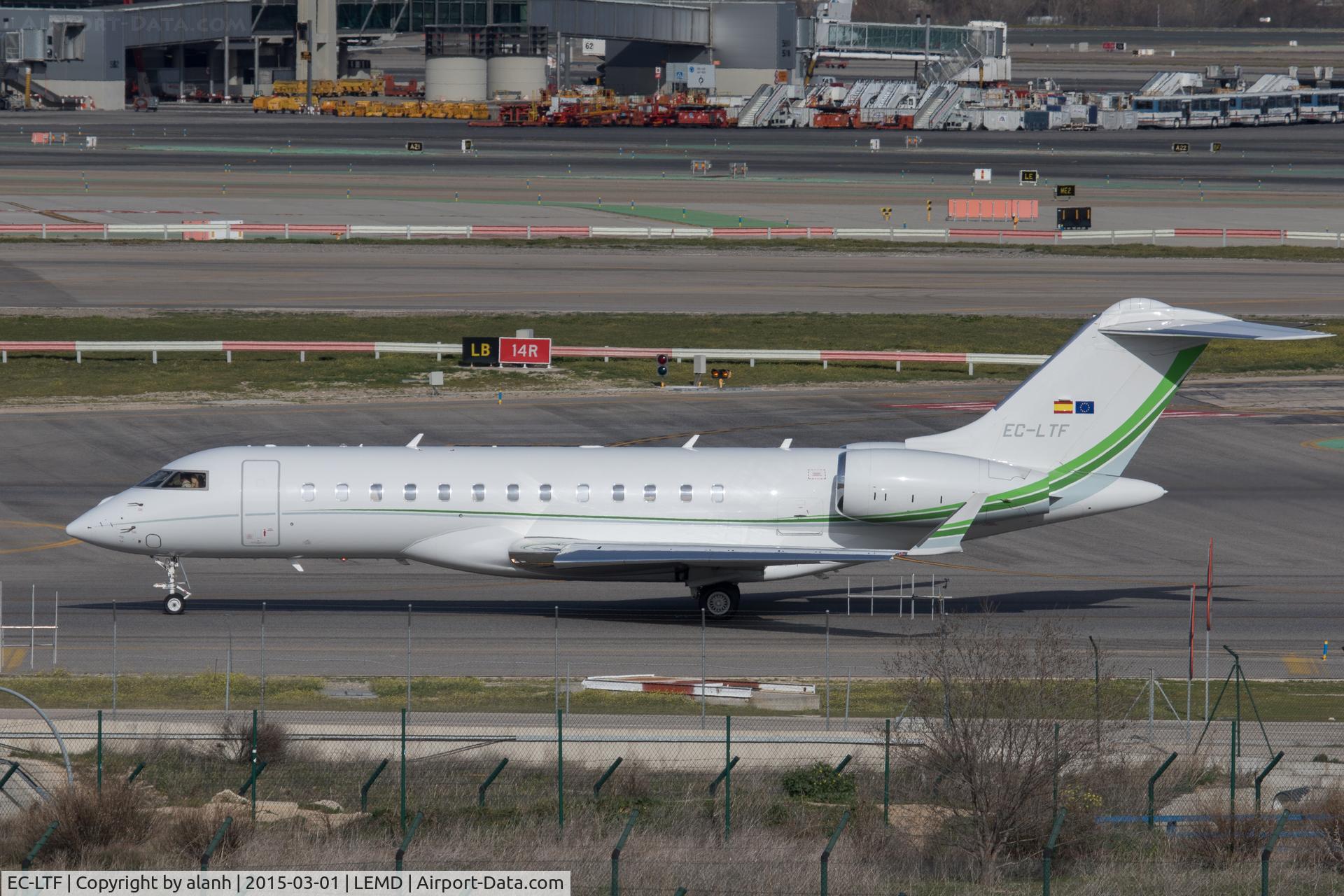 EC-LTF, 2011 Bombardier BD-700-1A10 Global 6000 C/N 9464, Taxying for departure