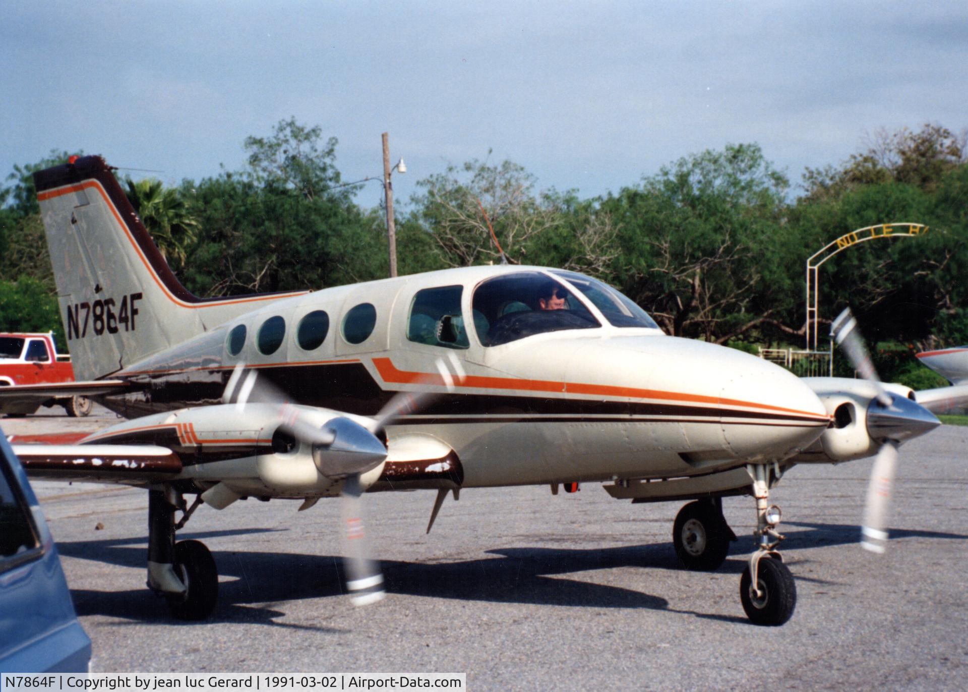 N7864F, 1968 Cessna 401 C/N 4010207, 1991 in Mexico at No le Hace lodge.