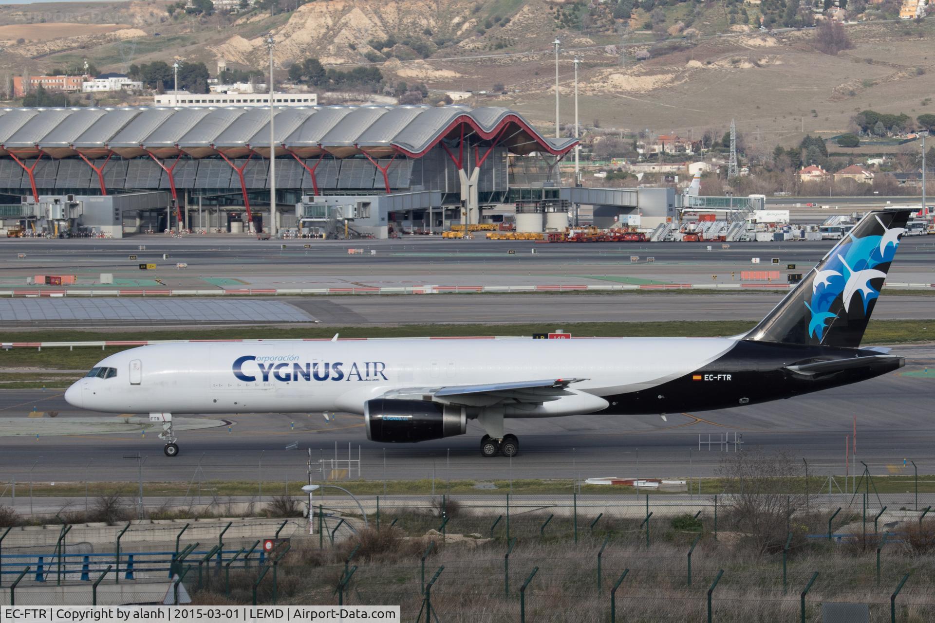EC-FTR, 1993 Boeing 757-256(PCF) C/N 26239, Taxying for departure