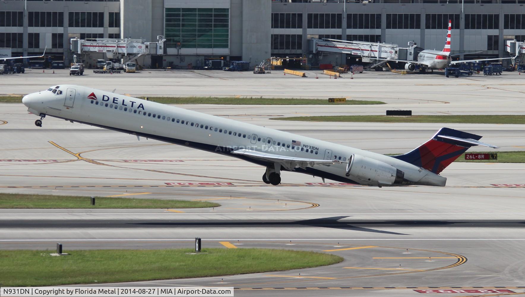 N931DN, 1997 McDonnell Douglas MD-90-30 C/N 53544, Delta