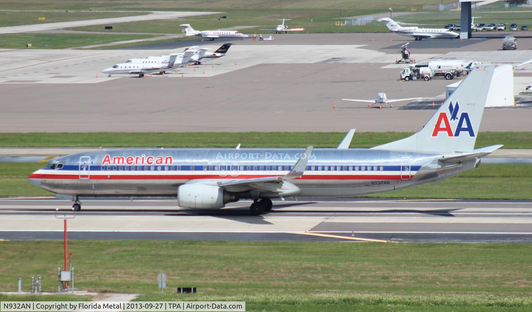 N932AN, 2000 Boeing 737-823 C/N 29530, American