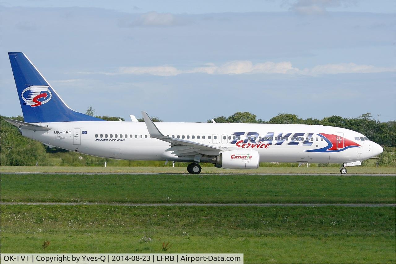OK-TVT, 2012 Boeing 737-86N C/N 39394, Boeing 737-86N, Taxiing to holding point rwy 25L, Brest-Bretagne airport (LFRB-BES)