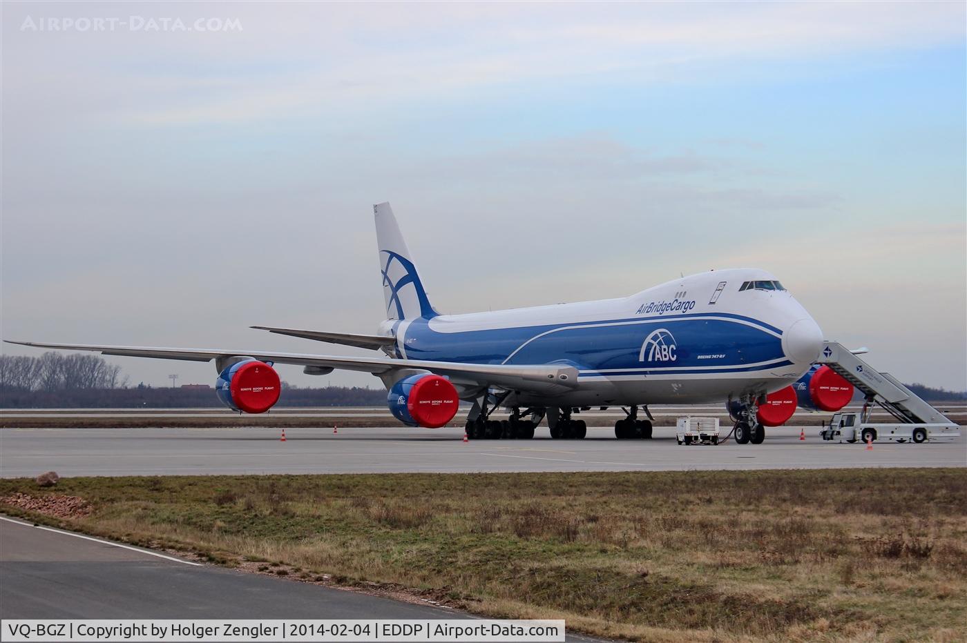 VQ-BGZ, 2012 Boeing 747-8HVF/SCD C/N 37580, Waiting on apron 3 for a longer time....