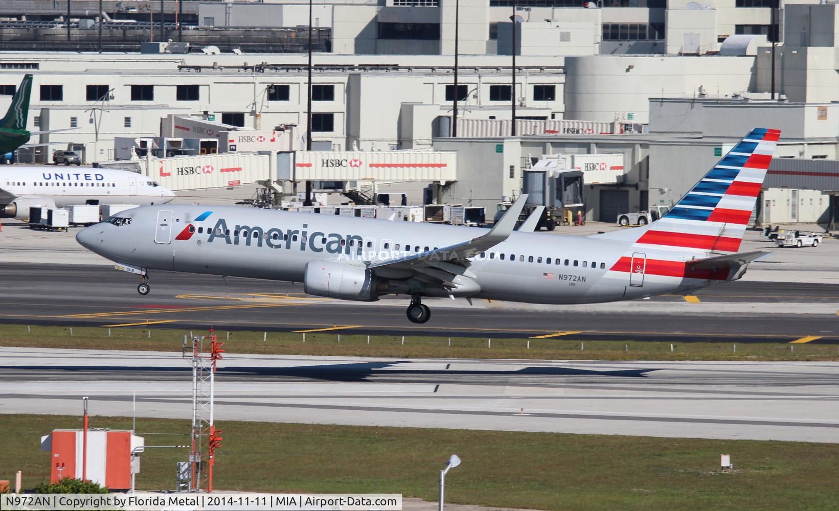 N972AN, 2001 Boeing 737-823 C/N 30097, American