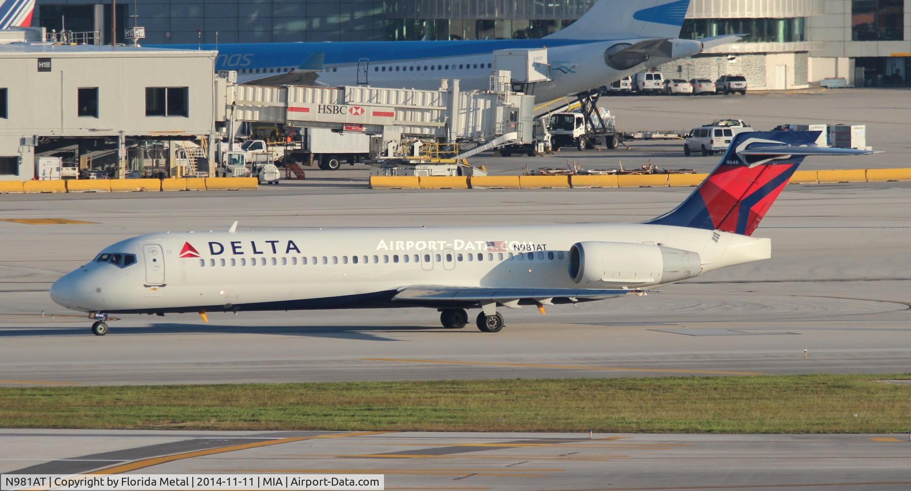 N981AT, 2002 Boeing 717-200 C/N 55040, Delta 717